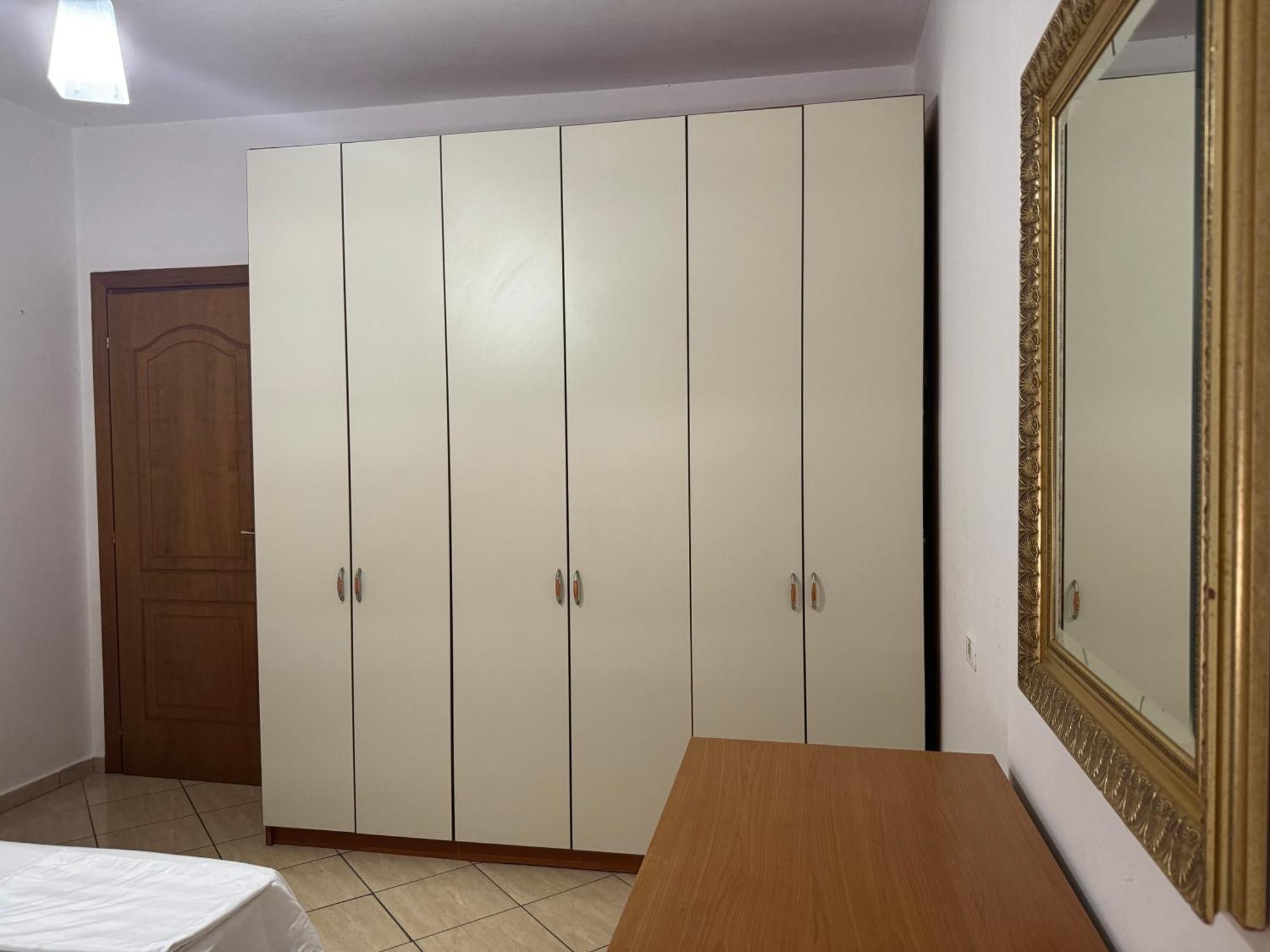Elegant Apartment In Lungomare - N 23 Vlore Exterior photo