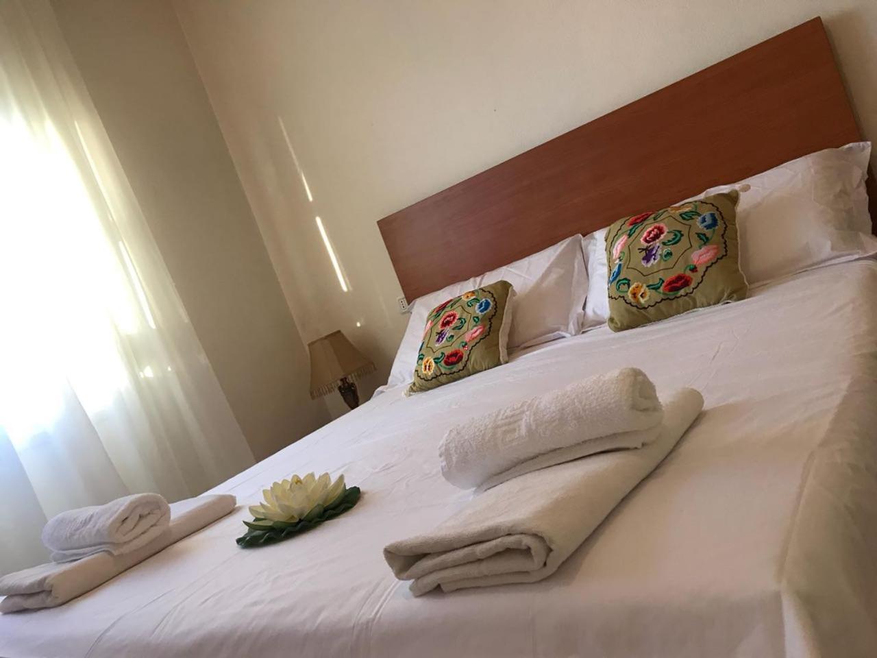 Elegant Apartment In Lungomare - N 23 Vlore Exterior photo